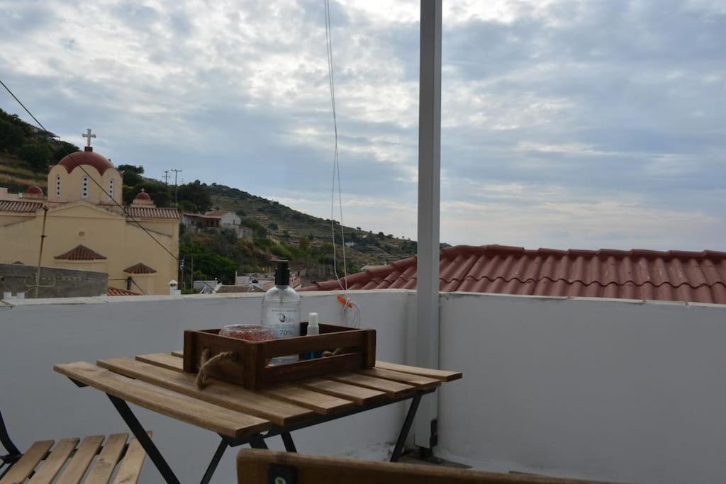 The House Of Grandma Zinios Villa Ioulis Buitenkant foto